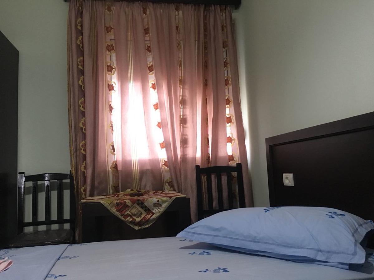 Guest House Simeone Berat Exterior photo